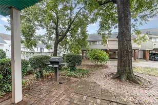 606 N Graham St, Charlotte, NC 28202 - Photo 33