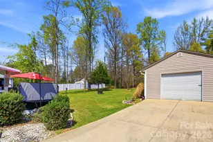 340 Fleetwood Rd, York, SC 29745 - Photo 3
