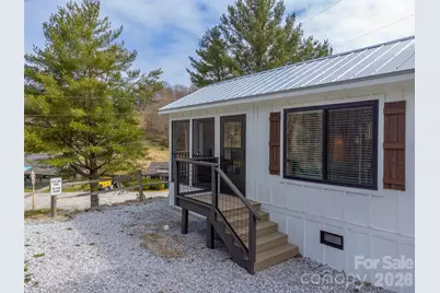 122 Mountain Breeze Ridge, Scaly Mountain, NC 28775 - Photo 3