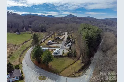 122 Mountain Breeze Ridge, Scaly Mountain, NC 28775 - Photo 43