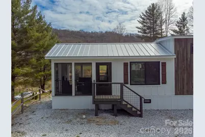 122 Mountain Breeze Ridge, Scaly Mountain, NC 28775 - Photo 37