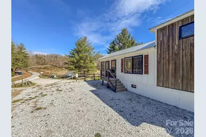 122 Mountain Breeze Ridge, Scaly Mountain, NC 28775 - Photo 47