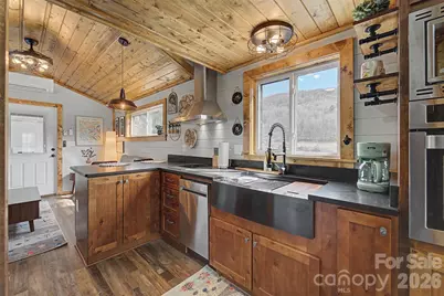 122 Mountain Breeze Ridge, Scaly Mountain, NC 28775 - Photo 19