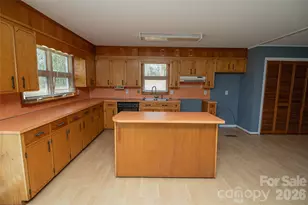 761 Amherst Rd, Morganton, NC 28655 - Photo 15