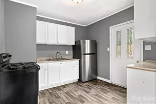 15 Woodbine Rd, Asheville, NC 28804 - Photo 7