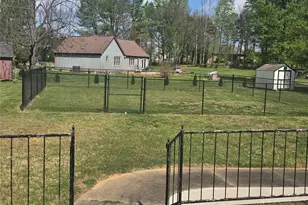 109 Bonnie Ln, Statesville, NC 28625 - Photo 33