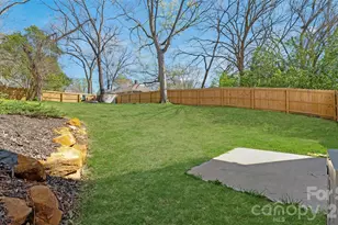 318 N Avon St, Gastonia, NC 28054 - Photo 35