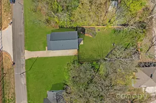 318 N Avon St, Gastonia, NC 28054 - Photo 41