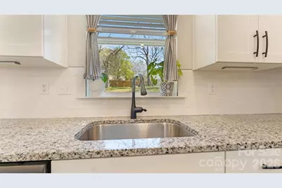 318 N Avon Street, Gastonia, NC 28054 - Photo 17