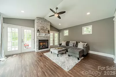 5619 Linda Vista Lane, Charlotte, NC 28216 - Photo 15