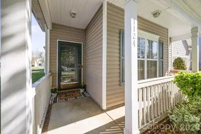 1124 Homestead Glen Boulevard, Charlotte, NC 28214 - Photo 3