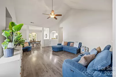 1124 Homestead Glen Boulevard, Charlotte, NC 28214 - Photo 5