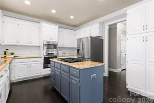 6612 Saunton Ct, Charlotte, NC 28277 - Photo 11