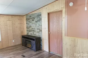 323 4th St, Waynesville, NC 28786 - Photo 5