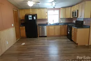 323 4th St, Waynesville, NC 28786 - Photo 7