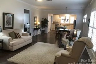 254 Cherrytree Dr, Fort Mill, SC 29715 - Photo 3