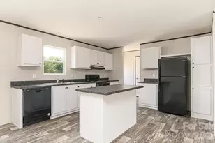 4277 Chinquapin Cir, Lenoir, NC 28645 - Photo 7