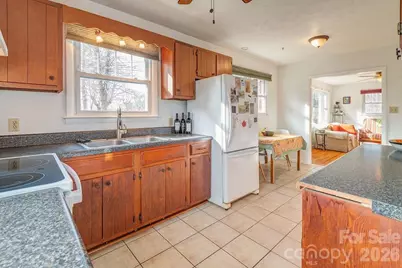 437 Onteora Boulevard, Asheville, NC 28803 - Photo 11