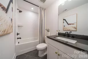 4016 Cue Ct, Charlotte, NC 28205 - Photo 3