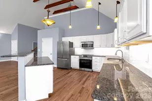 291 N Crab Meadow Dr, Hendersonville, NC 28739 - Photo 9