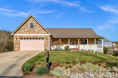 291 N Crab Meadow Drive, Hendersonville, NC 28739 - Photo 1