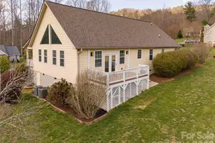 291 N Crab Meadow Dr, Hendersonville, NC 28739 - Photo 29