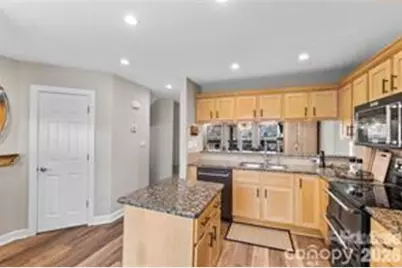 13820 Queens Harbor Road, Charlotte, NC 28278 - Photo 17