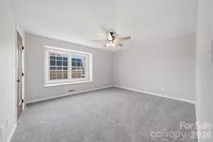 414 7th St NE, Hickory, NC 28601 - Photo 17