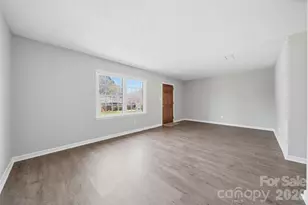 414 7th St NE, Hickory, NC 28601 - Photo 7