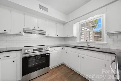 414 7th Street NE #2, Hickory, NC 28601 - Photo 9