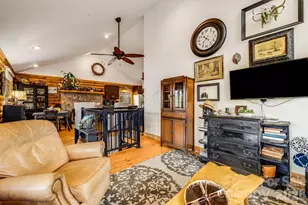 409 Hamlet Dr, Burnsville, NC 28714 - Photo 7