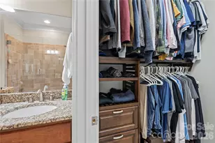 350 E Allen St, Hendersonville, NC 28792 - Photo 17