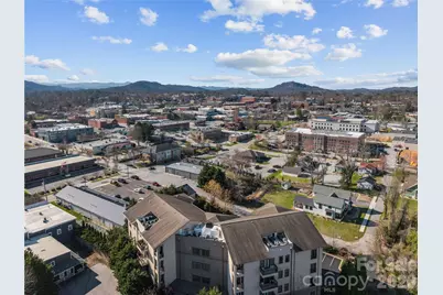 350 E Allen Street #303, Hendersonville, NC 28792 - Photo 3