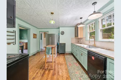 309 Hillside Drive, Burnsville, NC 28714 - Photo 7