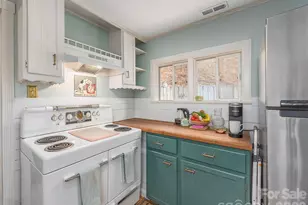 897 Dark Ridge Rd, Sylva, NC 28779 - Photo 9