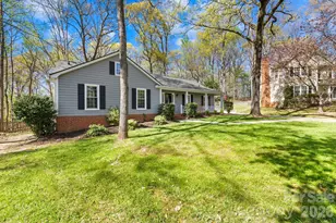 401 Leighton Ct, Matthews, NC 28105 - Photo 3