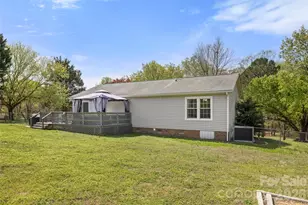 8919 W Meadow Ridge Rd, Fort Mill, SC 29707 - Photo 27