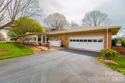 3486 E Main Street, Claremont, NC 28610 - Photo 5