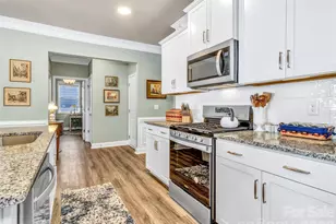 515 Fox Cove Rd, Hendersonville, NC 28792 - Photo 13