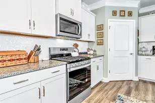 515 Fox Cove Rd, Hendersonville, NC 28792 - Photo 19