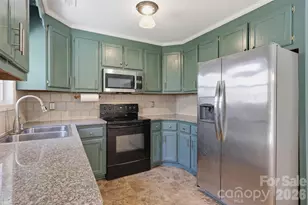 106 Chinaberry Ct, Gastonia, NC 28052 - Photo 7