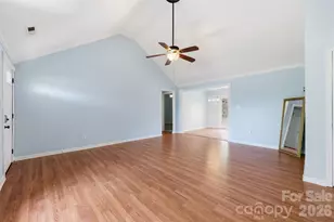 106 Chinaberry Ct, Gastonia, NC 28052 - Photo 3