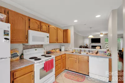3604 Huyton Court, Charlotte, NC 28215 - Photo 5