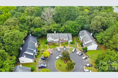 3604 Huyton Court, Charlotte, NC 28215 - Photo 3