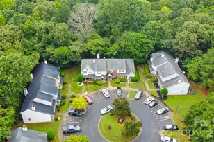 3604 Huyton Ct, Charlotte, NC 28215 - Photo 3