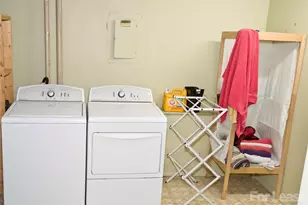 1635 Van Dyke Dr, Charlotte, NC 28213 - Photo 5