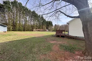 153 White Tail Ct, Lexington, NC 27292 - Photo 5