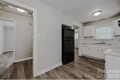 2649 Roslyn Avenue, Charlotte, NC 28208 - Photo 3