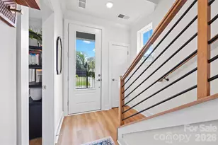 3225 Zenith Ln, Charlotte, NC 28205 - Photo 9