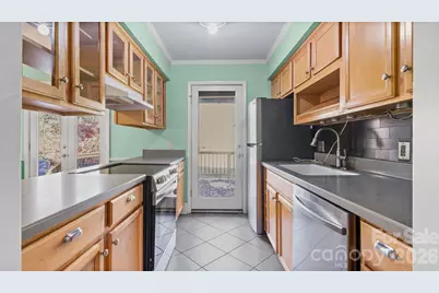 7221 Delta Lake Drive, Charlotte, NC 28215 - Photo 11